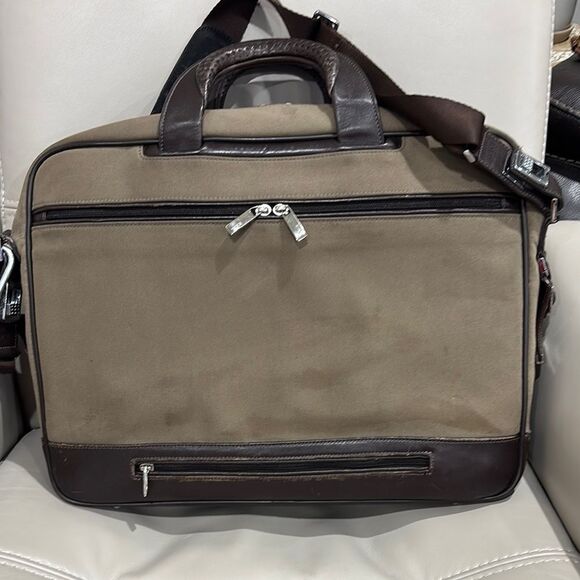 Tumi LXT rare Green and Brown Men's Bag - Picture 2 of 9